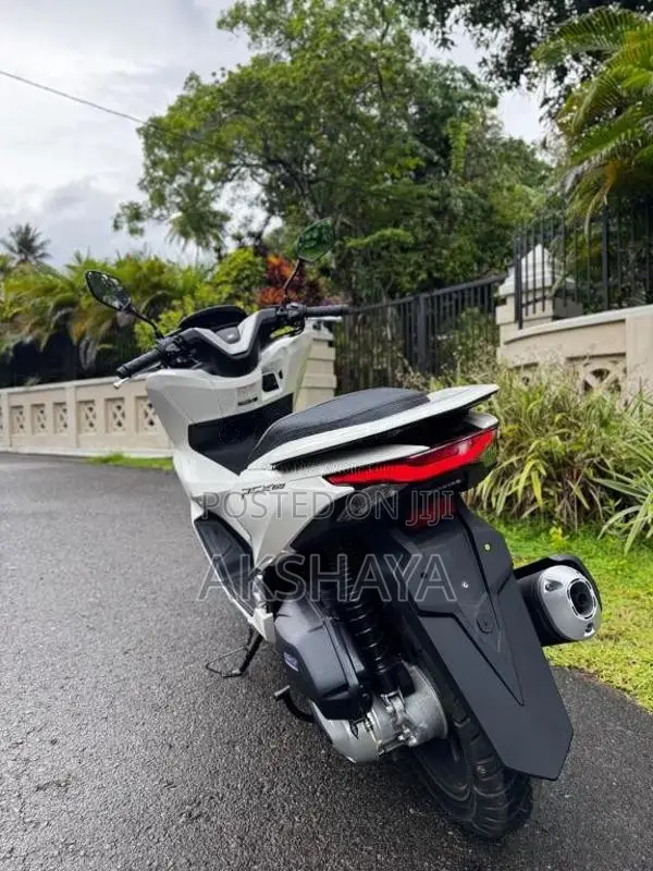 Honda Pcx 160 2026 Motorbike Brand New