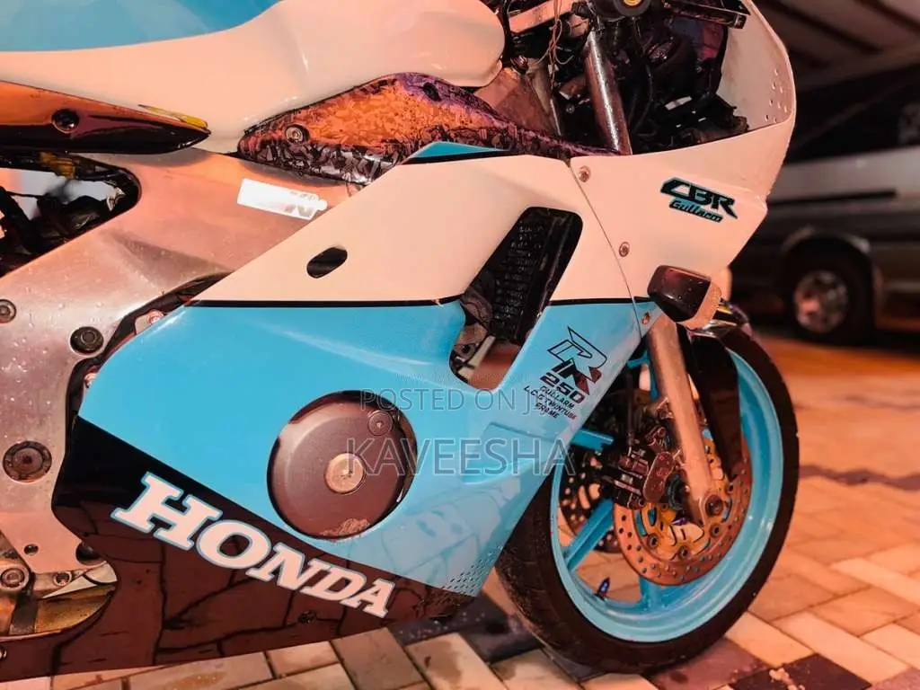 Honda CBR 2006 Motorbike (Used)