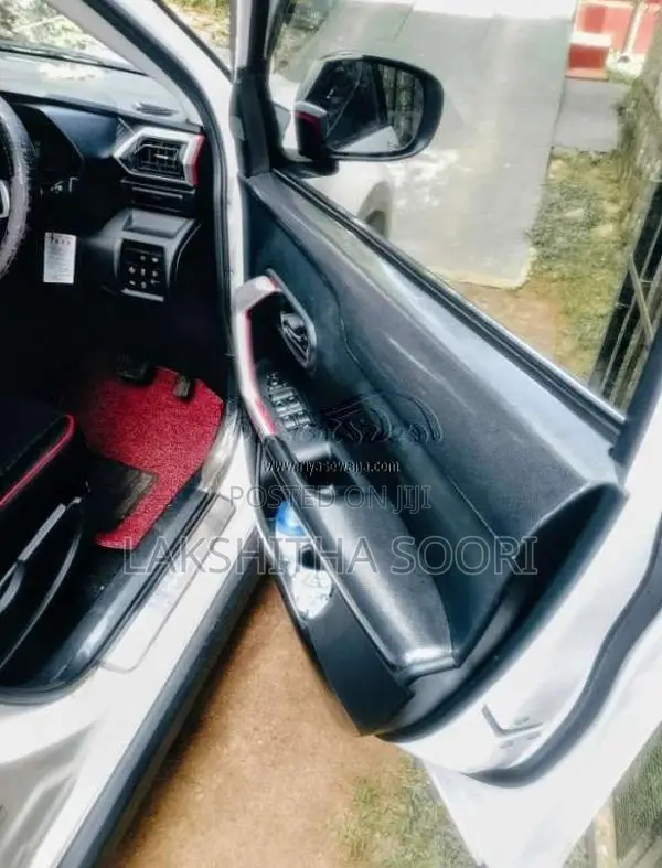 Toyota Raize 2020 SUV (Used)