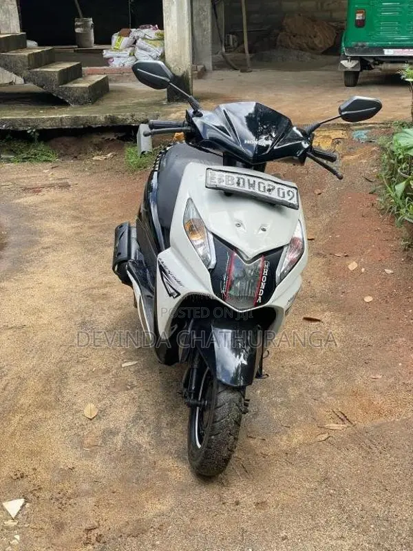 Honda Dio 2016 Motorbike (Used)