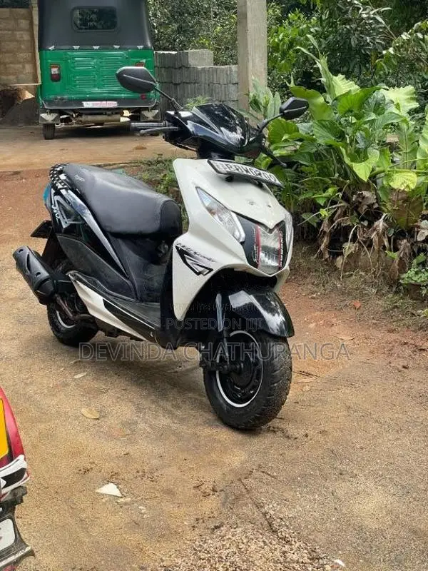 Honda Dio 2016 Motorbike (Used)