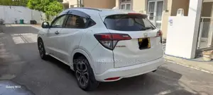 Honda Vezel 2014 SUV (Used)