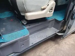Nissan Caravan E25 2009 Van (Used)