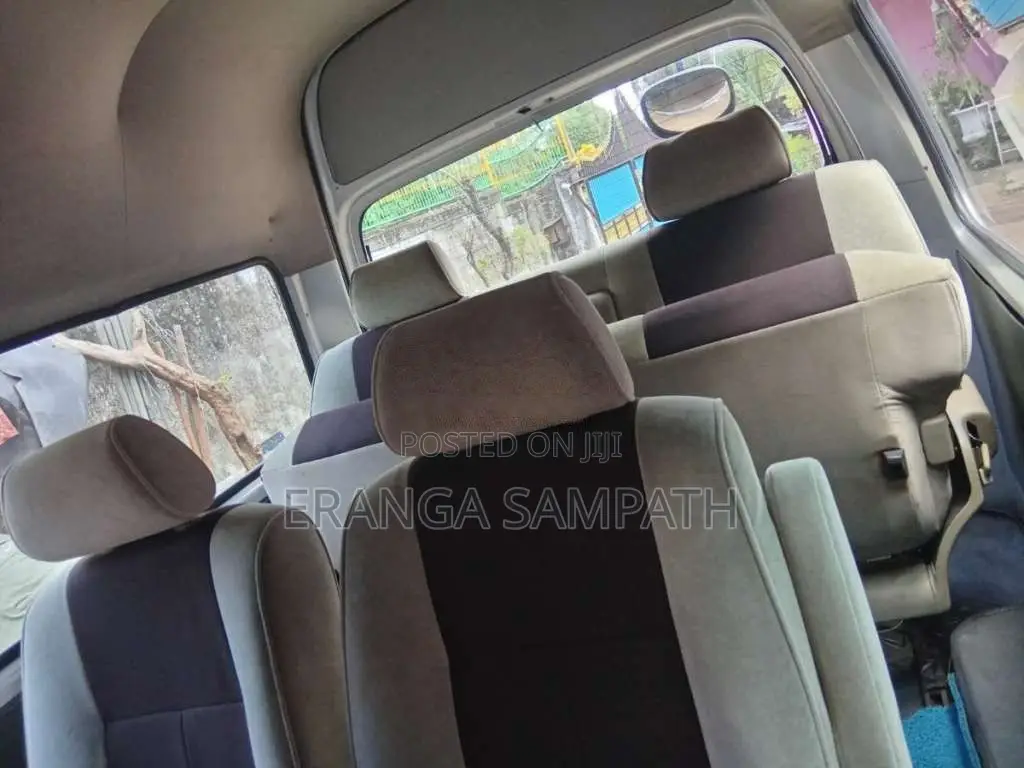 Nissan Caravan E25 2009 Van (Used)