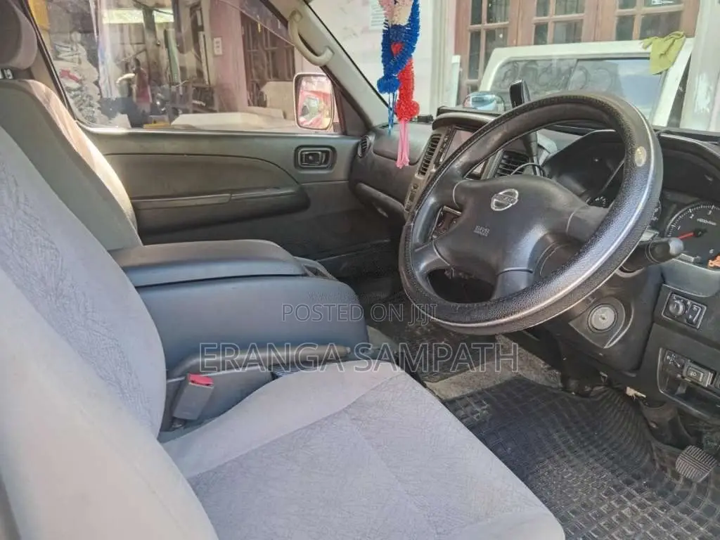 Nissan Caravan E25 2009 Van (Used)