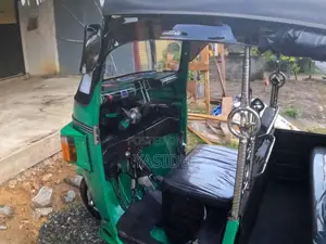 Bajaj 4 Stroke 2010 Three Wheel (Used)