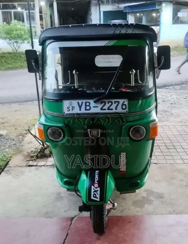 Bajaj 4 Stroke 2010 Three Wheel (Used)