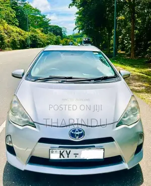 Toyota Aqua 2012 Car (Used)