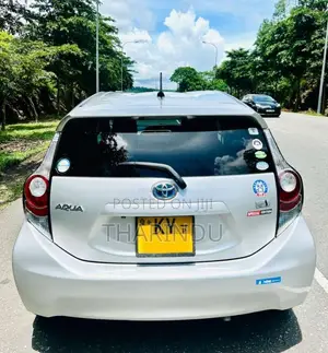 Toyota Aqua 2012 Car (Used)
