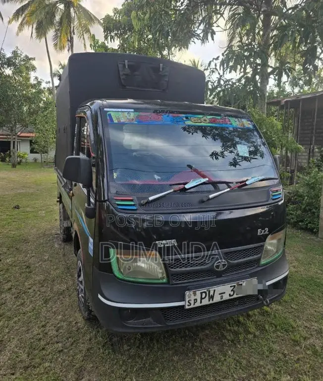 Tata Dimo Batta 2013 Lorry (Used)