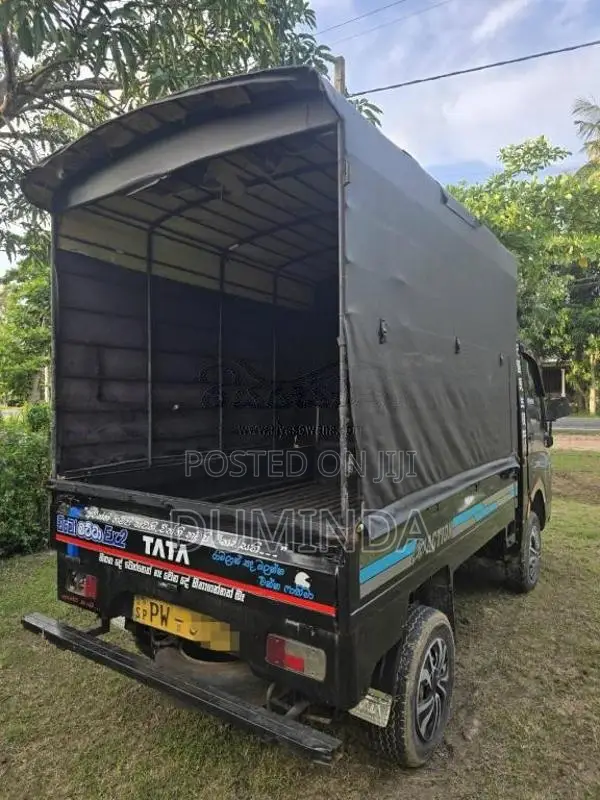 Tata Dimo Batta 2013 Lorry (Used)