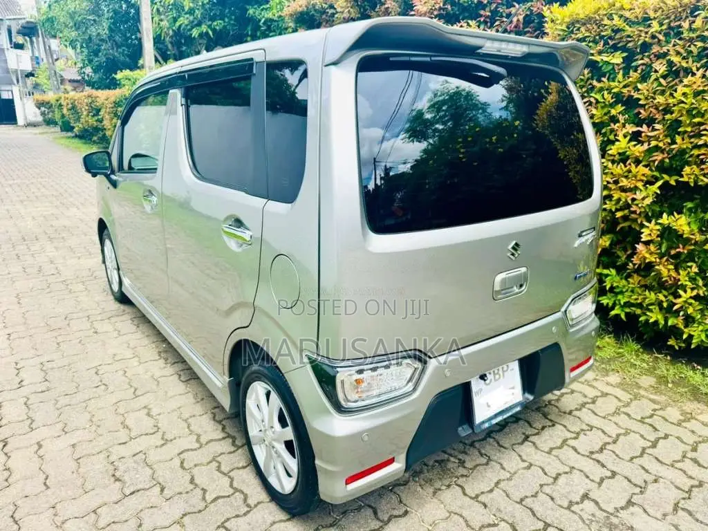 Suzuki Wagon R Custom ZX 2025 Car (Used)