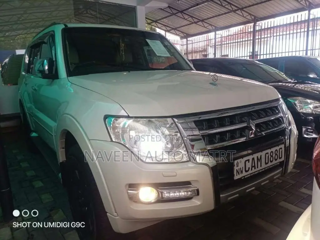 Mitsubishi MONTERO DHD GLS 2015 SUV (Used)