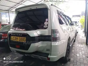 Mitsubishi MONTERO DHD GLS 2015 SUV (Used)