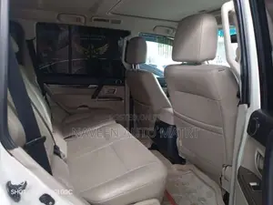 Mitsubishi MONTERO DHD GLS 2015 SUV (Used)