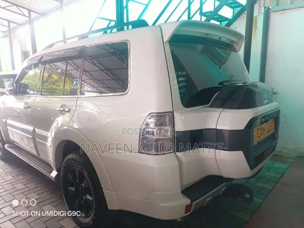 Mitsubishi MONTERO DHD GLS 2015 SUV (Used)