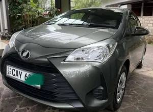Toyota Vitz Juwellwa 2018 Car (Used)