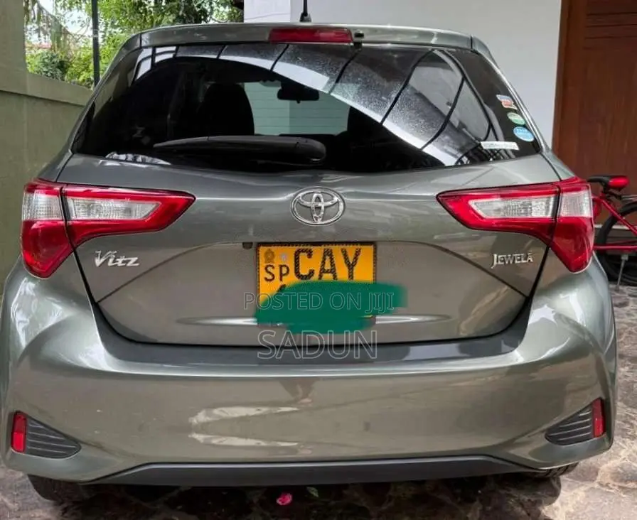Toyota Vitz Juwellwa 2018 Car (Used)