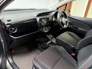 Toyota Vitz Juwellwa 2018 Car (Used)