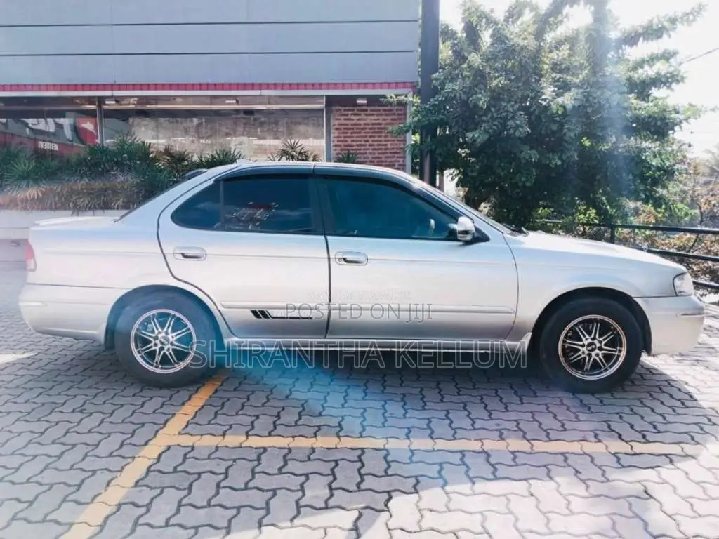 Nissan FB15 2003 Car (Used)