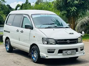 Toyota Noah KR42 2003 Van (Used)