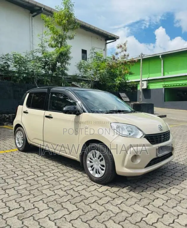Toyota Passo 2016 Car (Used)
