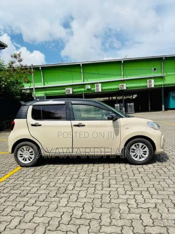 Toyota Passo 2016 Car (Used)