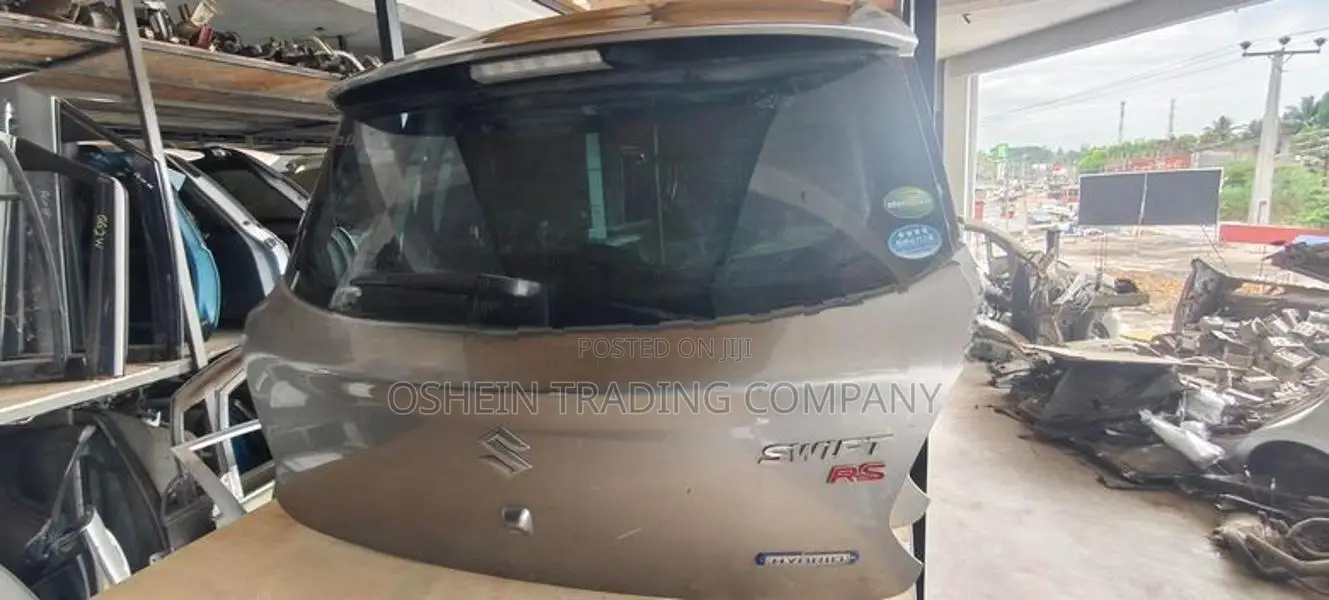 Swift Rs Dicky Door