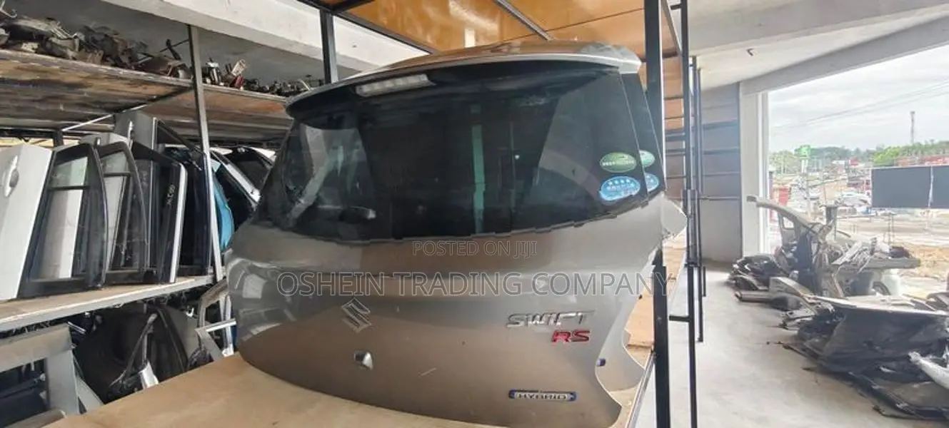 Swift Rs Dicky Door