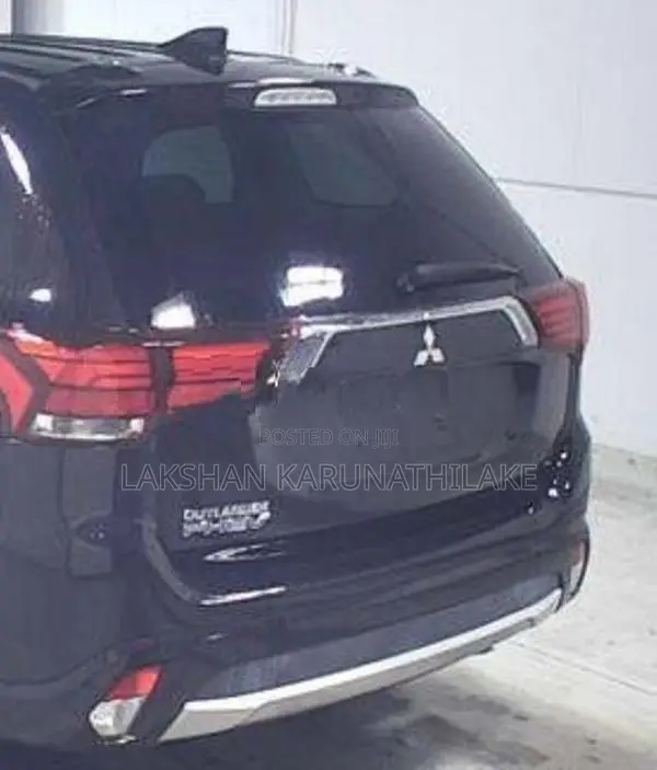 Outlander GG2W Dicky Door