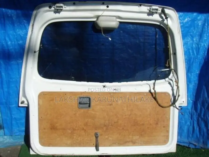 Nissan Mazda Vanette Dicky Door