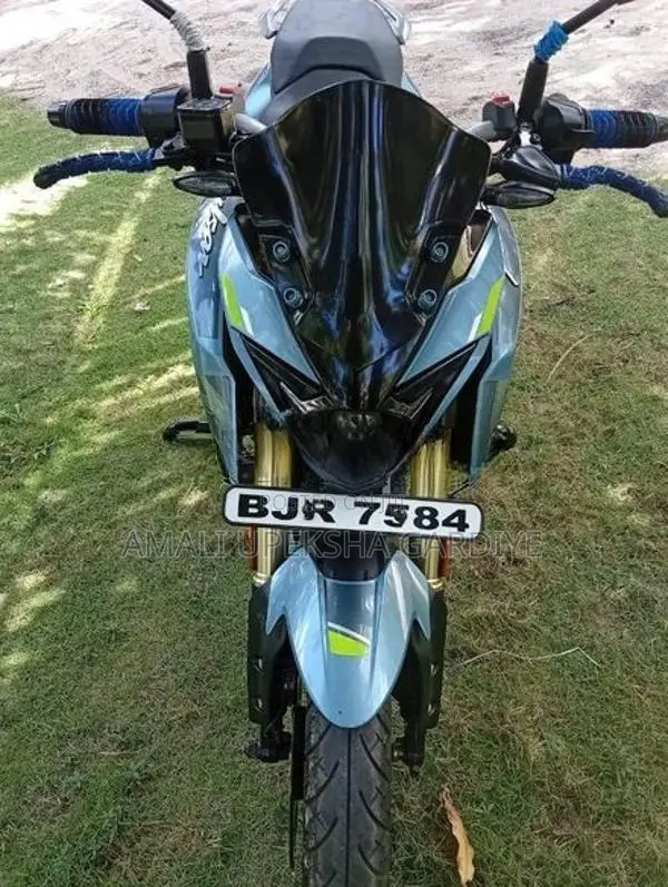 Bajaj Pulsar N160 2025