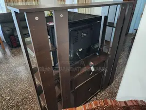 DAMRO TV Stand