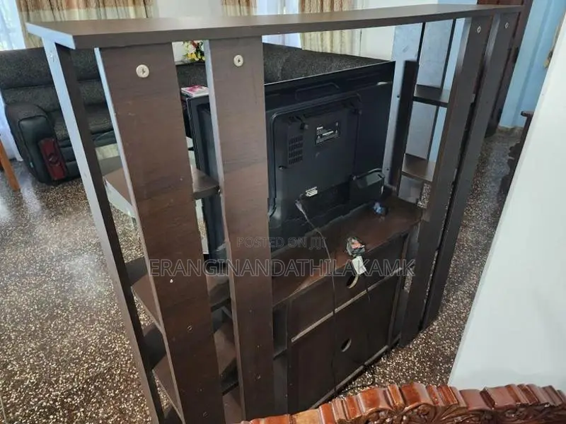 DAMRO TV Stand