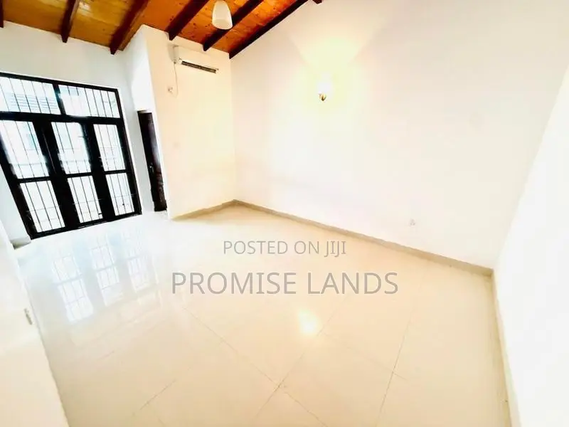 2 Storey Luxury House for Sale in Ja-Ela
