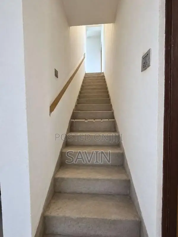 Building For Rent In Nugegoda