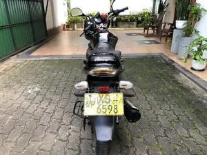 Bajaj Discover 125 2012