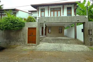Spacious | House for sale in Battaramulla