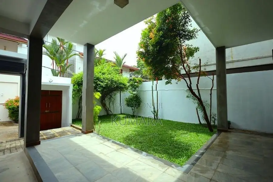 Spacious | House for sale in Battaramulla