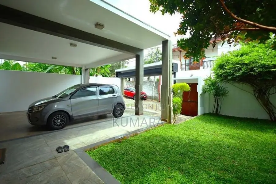 Spacious | House for sale in Battaramulla