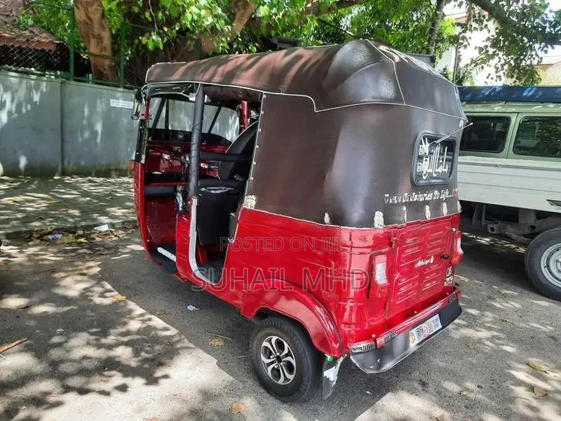 Bajaj RE 2006