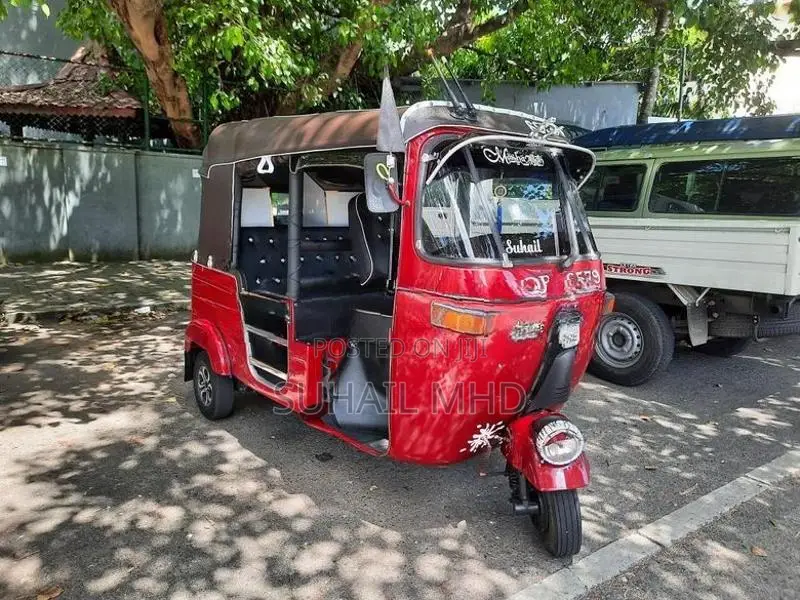 Bajaj RE 2006