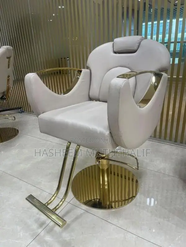 Salon Hair Cutting Chairs - 6 Units