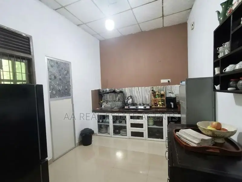Single Storey House for Sale in Wellampitiya