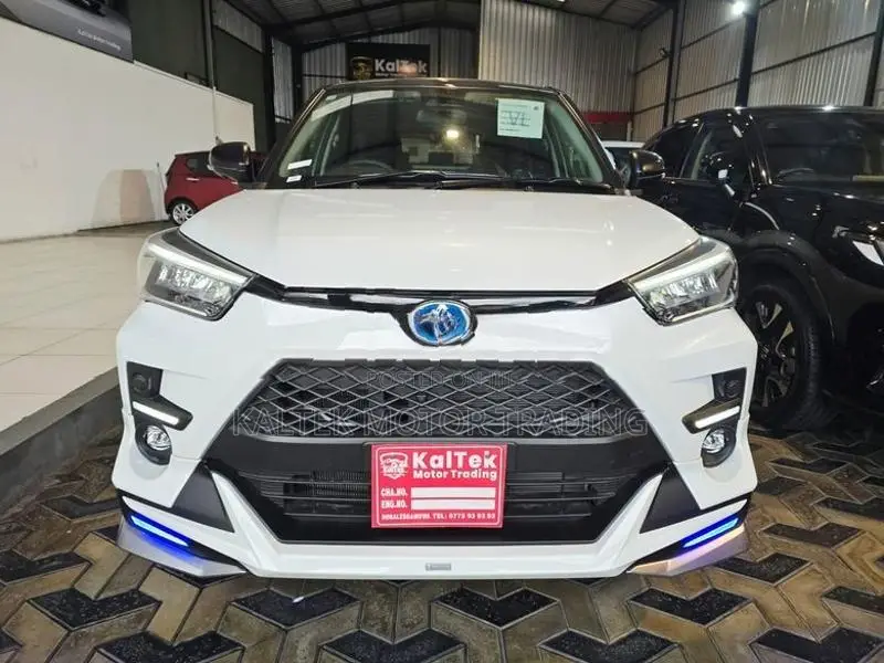 Toyota Raize BSM 4Way ApplePlay 2025