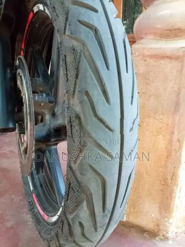 Bajaj Pulsar RS200 2008
