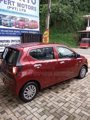 Daihatsu Mira L E:S 2026