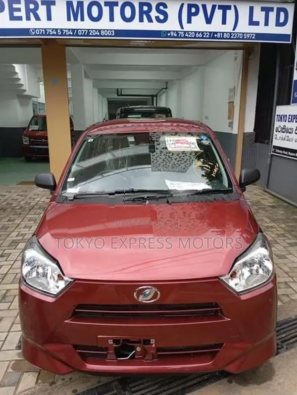 Daihatsu Mira L E:S 2026