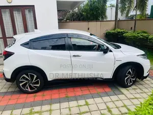 Honda Vezel RS Sensing LED 2018