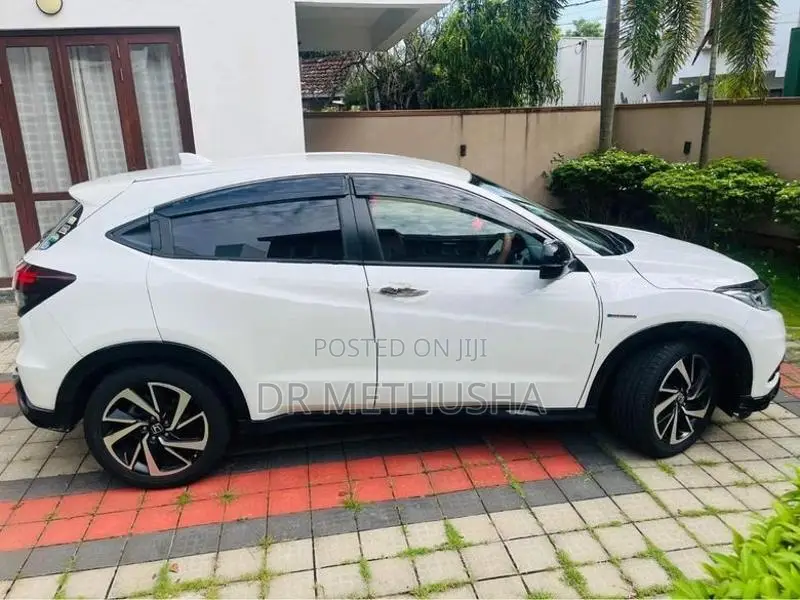 Honda Vezel RS Sensing LED 2018